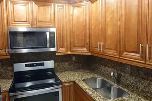 180 Cypress Club Dr, Pompano Beach, FL 33060 - Photo 22