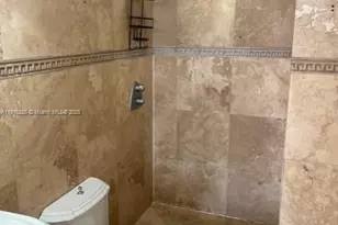 7441 Wayne Ave, Miami Beach, FL 33141 - Photo 12