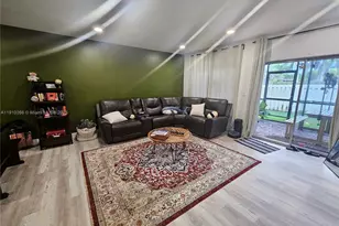 8360 SW 154th Ave, Miami, FL 33193 - Photo 8