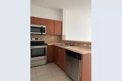 17710 NW 73rd Ave #202-20, Hialeah, FL 33015 - Photo 14