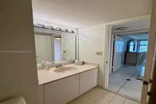 6061 Collins Ave, Miami Beach, FL 33140 - Photo 24