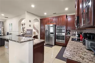8825 NW 100th Pl, Doral, FL 33178 - Photo 12
