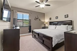 8825 NW 100th Pl, Doral, FL 33178 - Photo 30
