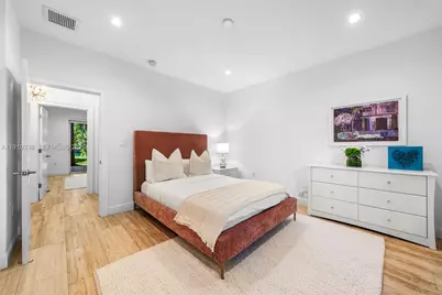 6300 Allison Rd, Miami Beach, FL 33141 - Photo 24