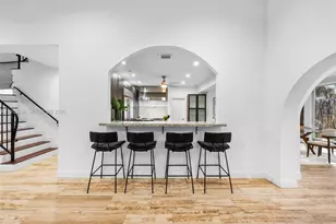 6300 Allison Rd, Miami Beach, FL 33141 - Photo 20