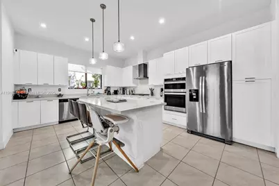 4346 NW 81st Ave, Doral, FL 33166 - Photo 10