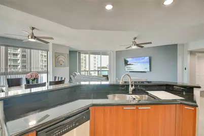 231 Riverside Dr #510, Daytona, FL 32117 - Photo 18