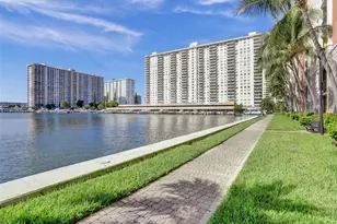 17150 N Bay Rd, Sunny Isles Beach, FL 33160 - Photo 22