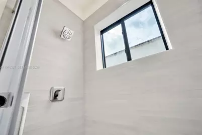 1511 SW 40th Ter, Fort Lauderdale, FL 33317 - Photo 16