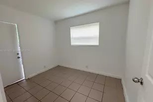 2840 NW 15th Ct, Fort Lauderdale, FL 33311 - Photo 8