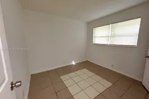 2840 NW 15th Ct, Fort Lauderdale, FL 33311 - Photo 6