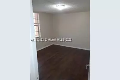 10000 NW 80th Ct #2418, Hialeah Gardens, FL 33016 - Photo 4