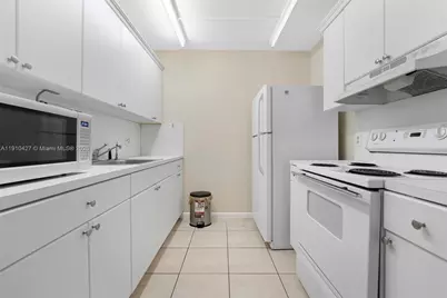 800 SW 131st Ave #108F, Pembroke Pines, FL 33027 - Photo 6