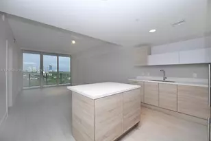 16385 Biscayne Blvd, North Miami Beach, FL 33160 - Photo 2