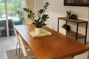 1002 SW 144th Ave, Pembroke Pines, FL 33027 - Photo 4