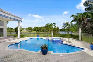 2939 Paddock Ln, Weston, FL 33331 - Photo 6