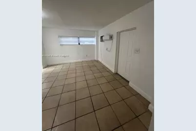 4711 SW 31st Dr, West Park, FL 33023 - Photo 4