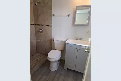 [Address not provided], Miami, FL 33161 - Photo 4