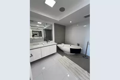 330 Sunny Isles Blvd #5-1008, Sunny Isles Beach, FL 33160 - Photo 14