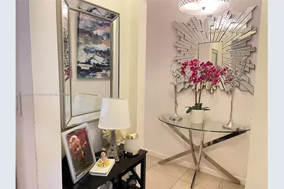 27563 SW 139th Psge #B, Homestead, FL 33032 - Photo 2