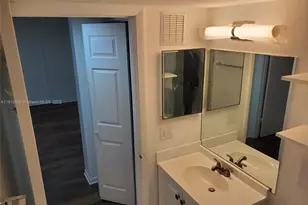 8260 SW 210th St, Cutler Bay, FL 33189 - Photo 10