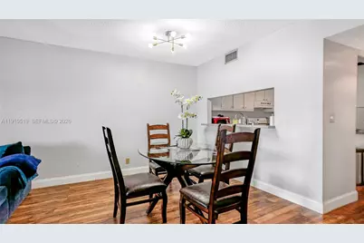 6405 W Oakland Park Blvd #2, Lauderhill, FL 33313 - Photo 12
