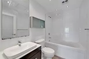 10 SW South River Dr, Miami, FL 33130 - Photo 20