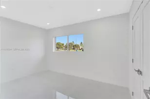 9851 Jamaica Dr, Cutler Bay, FL 33189 - Photo 24