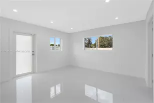 9851 Jamaica Dr, Cutler Bay, FL 33189 - Photo 20