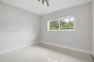 5250 SW 96th Ave, Miami, FL 33165 - Photo 18