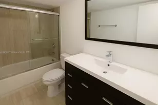 2780 NE 183rd St, Aventura, FL 33160 - Photo 8