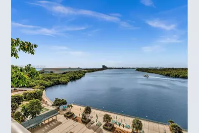 300 Bayview Dr #902, Sunny Isles Beach, FL 33160 - Photo 4