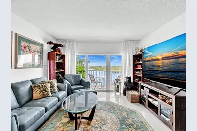 300 Bayview Dr #902, Sunny Isles Beach, FL 33160 - Photo 22