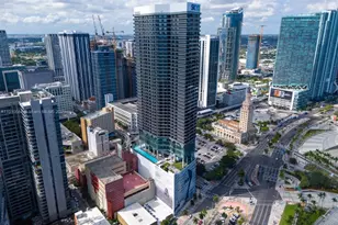 398 NE 5th St, Miami, FL 33132 - Photo 36