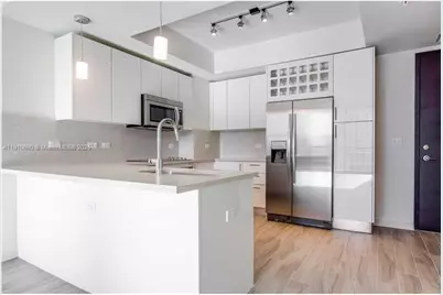 999 SW 1st Ave #3210, Miami, FL 33130 - Photo 2