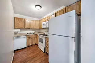 405 S Pine Island Rd, Plantation, FL 33324 - Photo 10