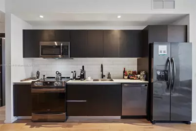 398 NE 5th St #3618, Miami, FL 33132 - Photo 4