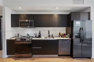 398 NE 5th St, Miami, FL 33132 - Photo 4