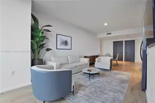 398 NE 5th St, Miami, FL 33132 - Photo 6