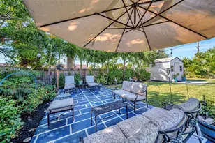 4881 NE 13th Ave, Oakland Park, FL 33334 - Photo 6