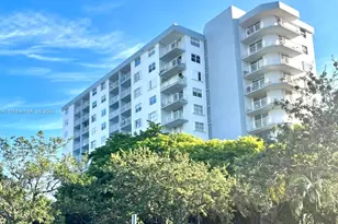 6900 Bay Dr, Miami Beach, FL 33141 - Photo 18