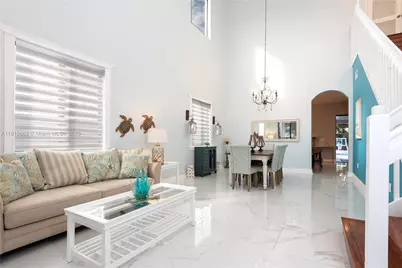 23024 SW 104th Pl, Cutler Bay, FL 33190 - Photo 10