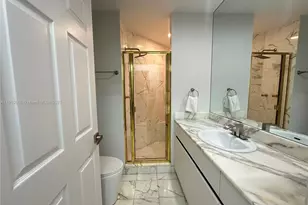 3900 Island Blvd, Aventura, FL 33160 - Photo 32