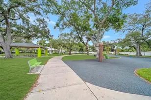 741 SW 2nd Ct, Hallandale Beach, FL 33009 - Photo 34