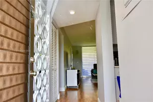 7860 NW 50th St, Lauderhill, FL 33351 - Photo 8