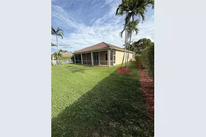 1007 Nandina Dr #0, Weston, FL 33327 - Photo 8