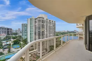 20191 E Country Club Dr, Aventura, FL 33180 - Photo 20