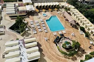 20191 E Country Club Dr, Aventura, FL 33180 - Photo 40