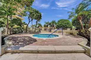 20191 E Country Club Dr, Aventura, FL 33180 - Photo 38
