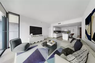 88 SW 7th St, Miami, FL 33130 - Photo 2